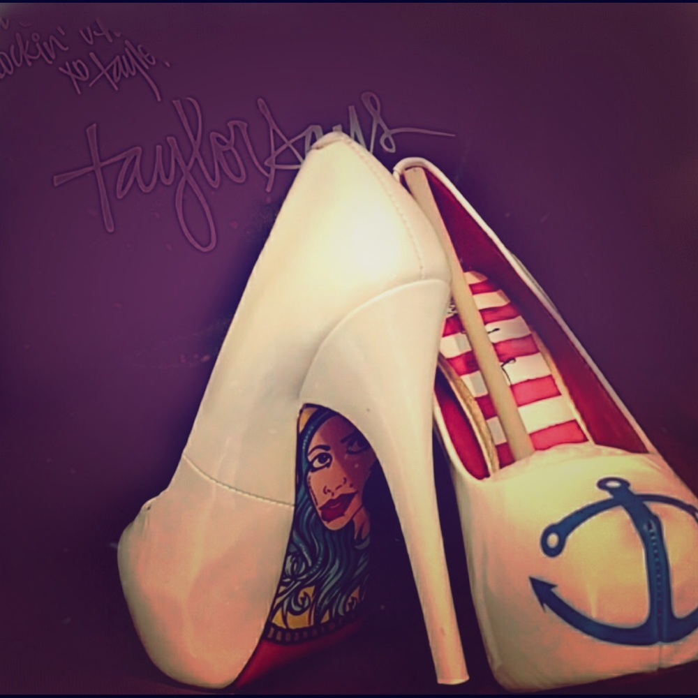 💎Taylor Says Anchor Heels Size 7.5 New In Box